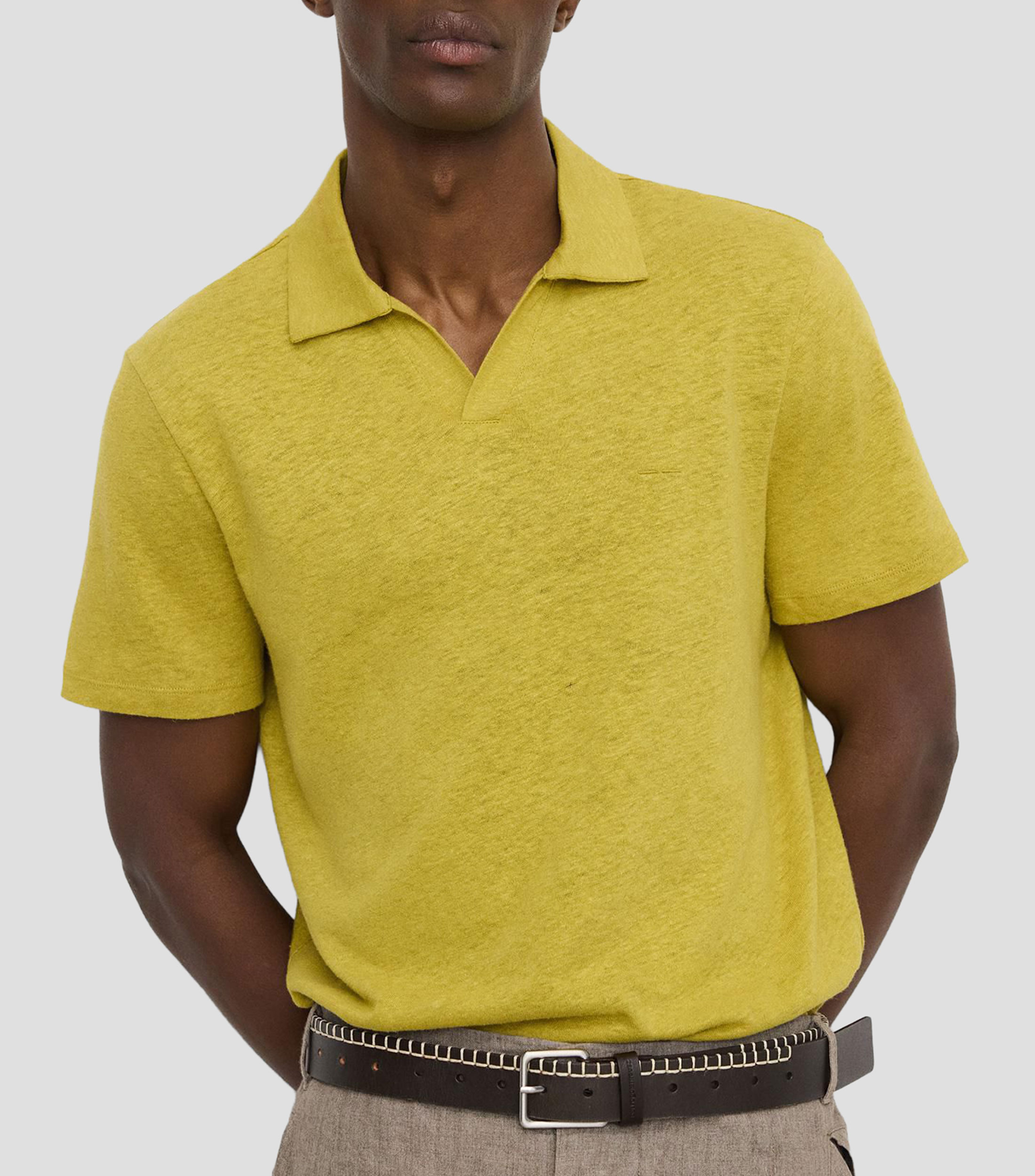 Playera tipo polo con manga corta lisa Hombre